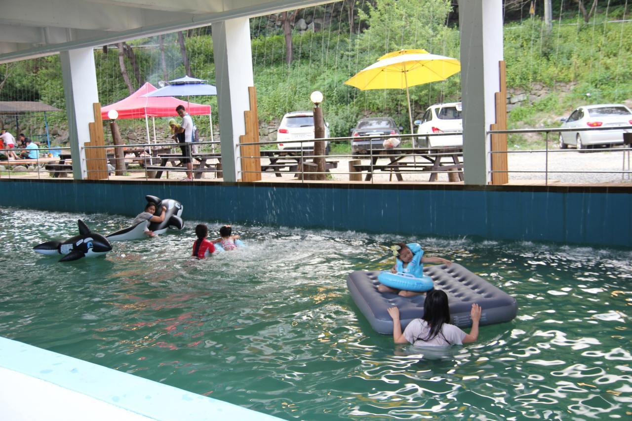 Green Valley Sancheong Екстер'єр фото